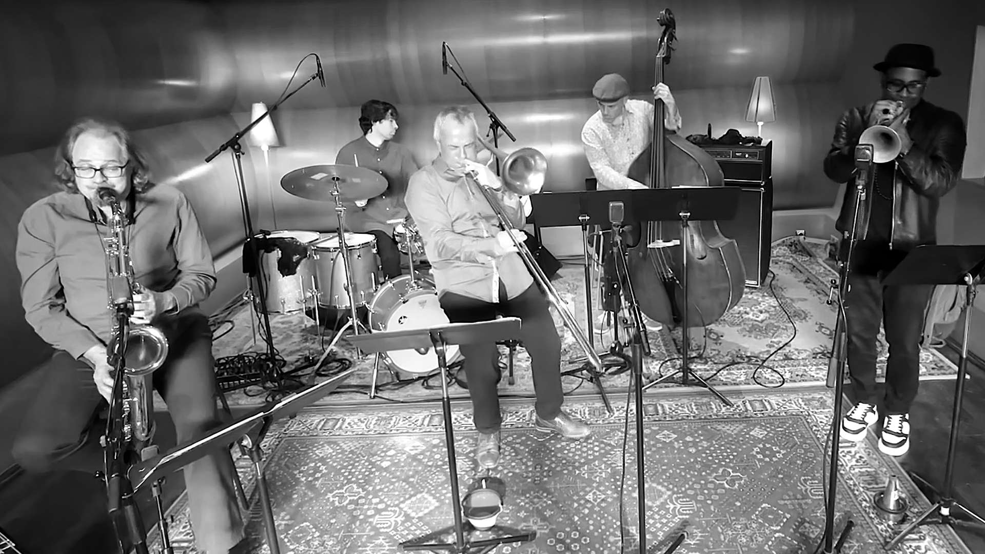 Cross Wind | 38Riv Jazz Club & Bar